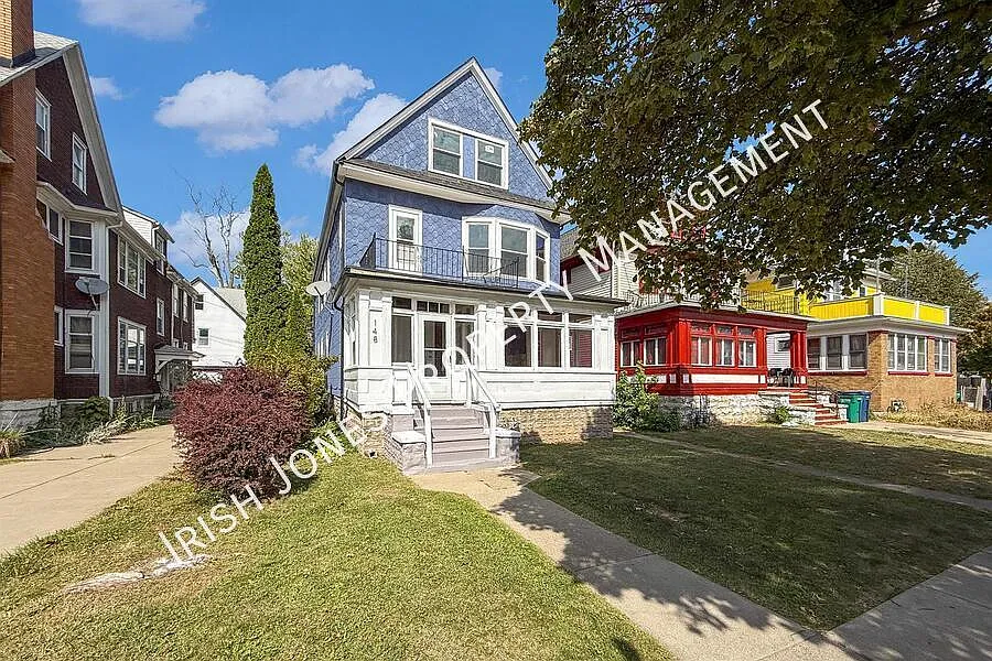 148 Northland Ave #1