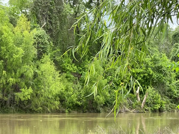 0 River Valley Dr, Wharton, TX 77488
