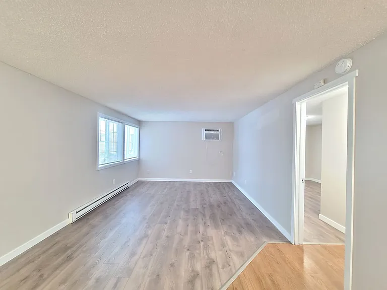 Horizon Apartments — Photo 10