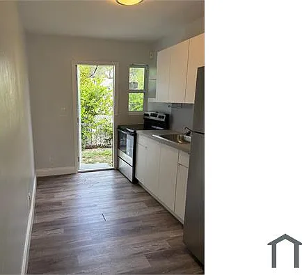 Studio, 500 sqft, $1,350 — Photo 2