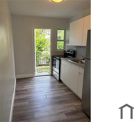 2nd image of 2206 Adams St #10