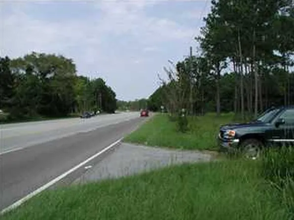 10141 N Highway 17, Mc Clellanville, SC 29458
