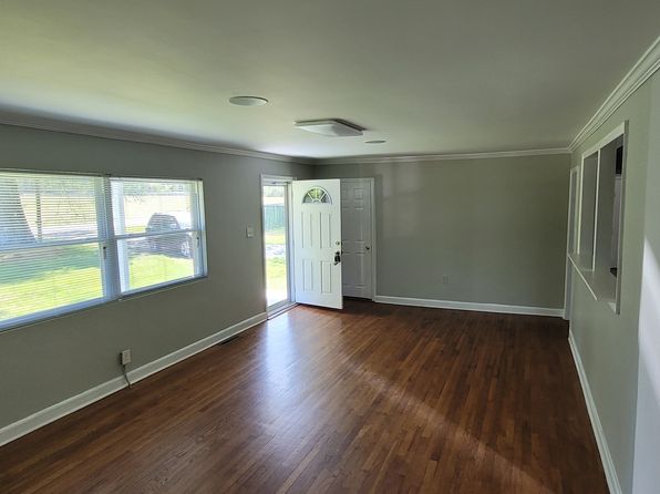 1101 Alston Bridge Rd, Siler City, NC 27344