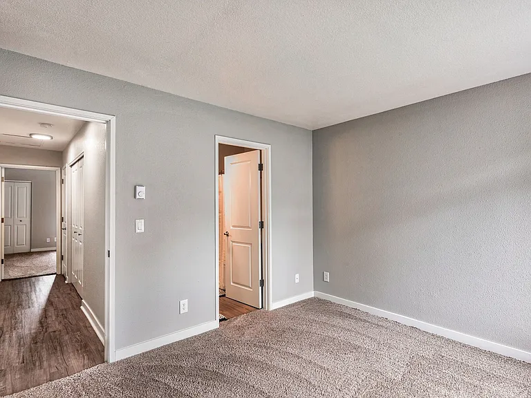 Sterling Pointe — Photo 26