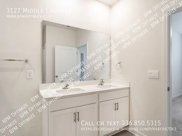 3127 Middle Creek Ln — Photo 24