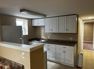 2096 12th St SW APT 5, Akron, OH 44314