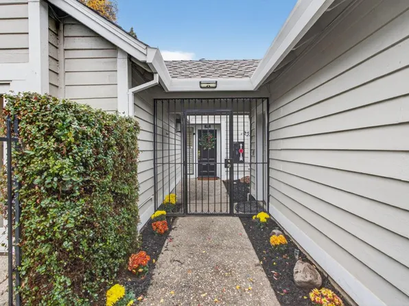 1005 Harrington Way, Carmichael, CA 95608