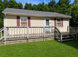 (Undisclosed Address), Farnham, VA 22460