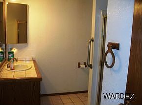 4th image of 1401 Colina Dr