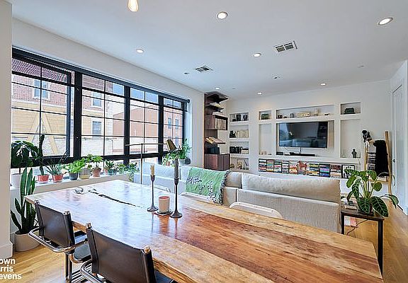 3rd image of 172 Wilson Ave #2B