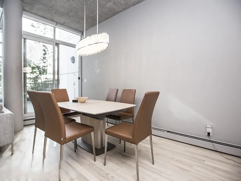 1111 Marinaside Cres #THN — Photo 7