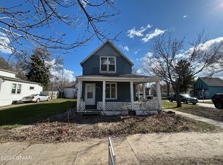 639 4th Ave S, Grand Forks, ND 58201