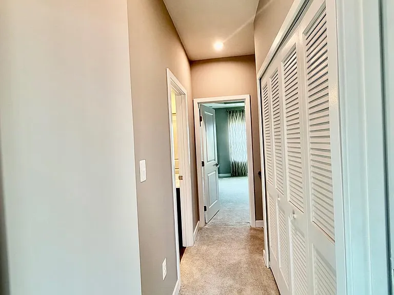 149 Lawndale Dr — Photo 20