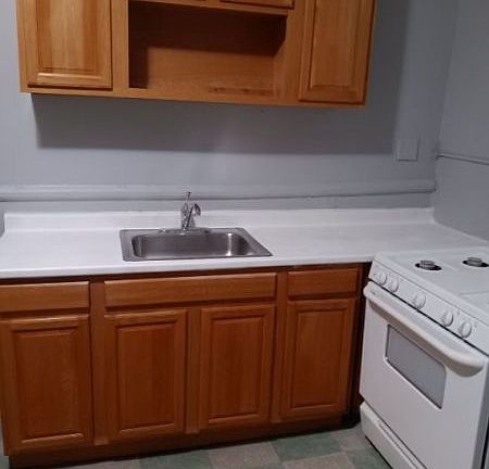 2nd image of 412 Dodd St #3L