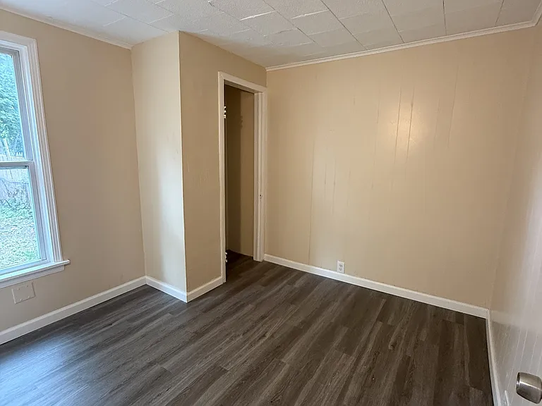 169 Landon St — Photo 12
