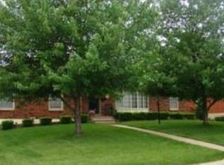 711 NW 10th St, Blue Springs, MO 64015