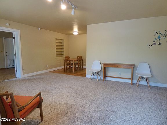 4th image of 2533 E La Madera Dr