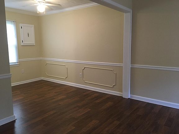 3rd image of 225 Baugh Ln NE APT 2