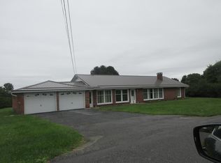 116 Crestview Dr, Salix, PA 15952