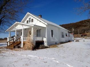 481 Airport Rd, Manhattan, KS 66503