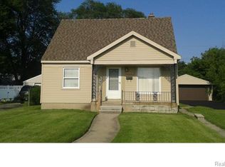 12928 Berwyn, Redford, MI 48239