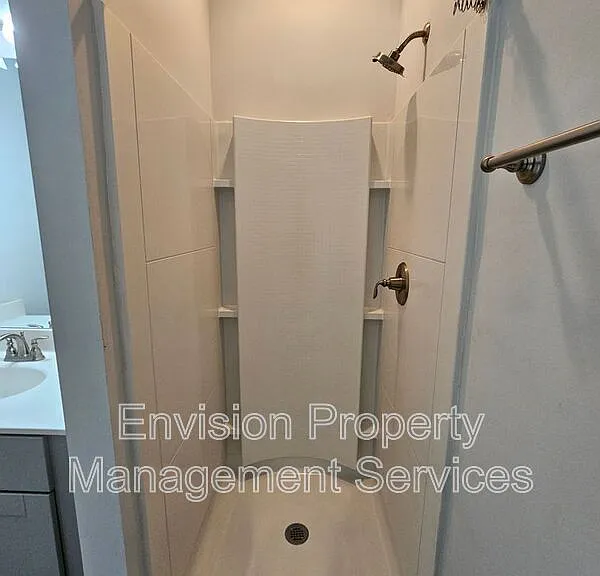 2190 Miranda Dr — Photo 16