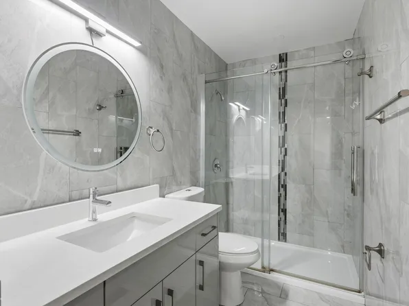 419 Dunluce Rd NW, Edmonton, AB T5X 4Y5