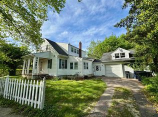 200 N Shore Rd, Absecon, NJ 08201