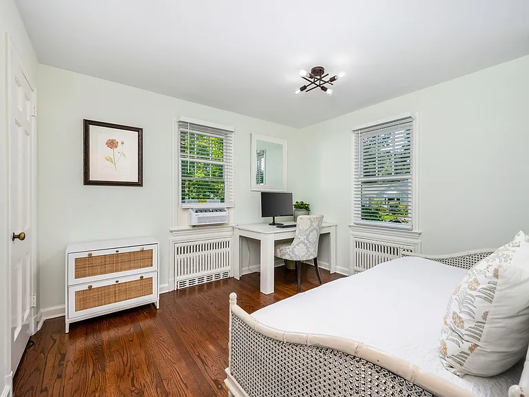 322 Noroton Ave — Photo 24