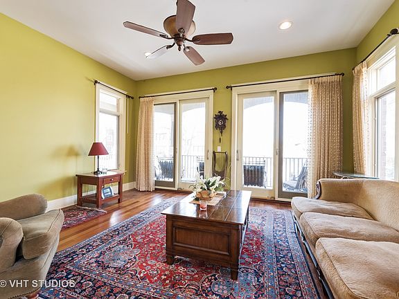 3rd image of 1617 W Thorndale Ave