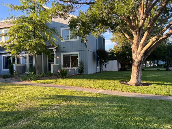 401 Fernbridge Place, Novato, CA 94947