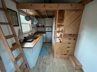 300 Youngs Cove Rd #B, Candler, NC 28715