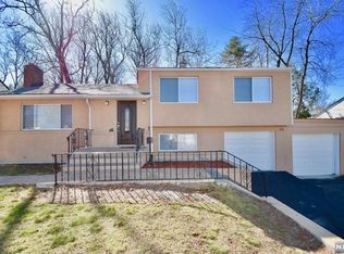 432 New Bridge Rd, Bergenfield, NJ 07621