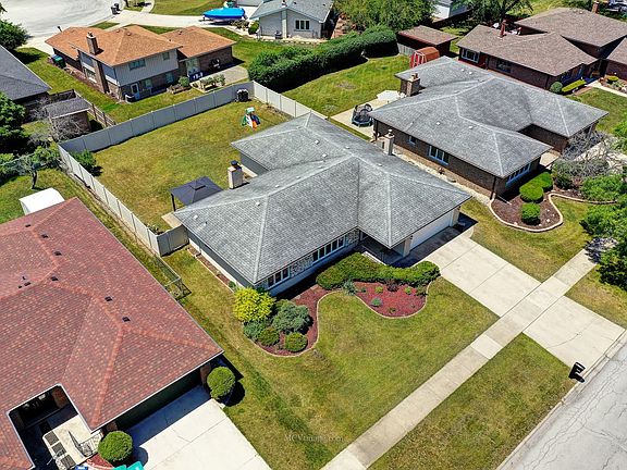 4th image of 15250 Catalina Dr