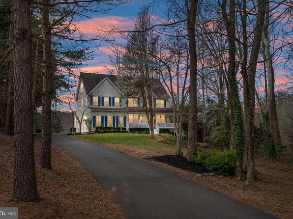 2925 Queensberry Dr, Huntingtown, MD 20639