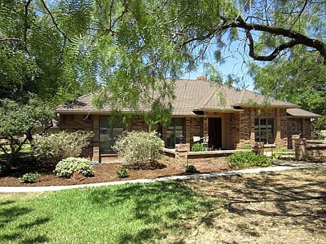 1st image of 1204 Whispering Ln