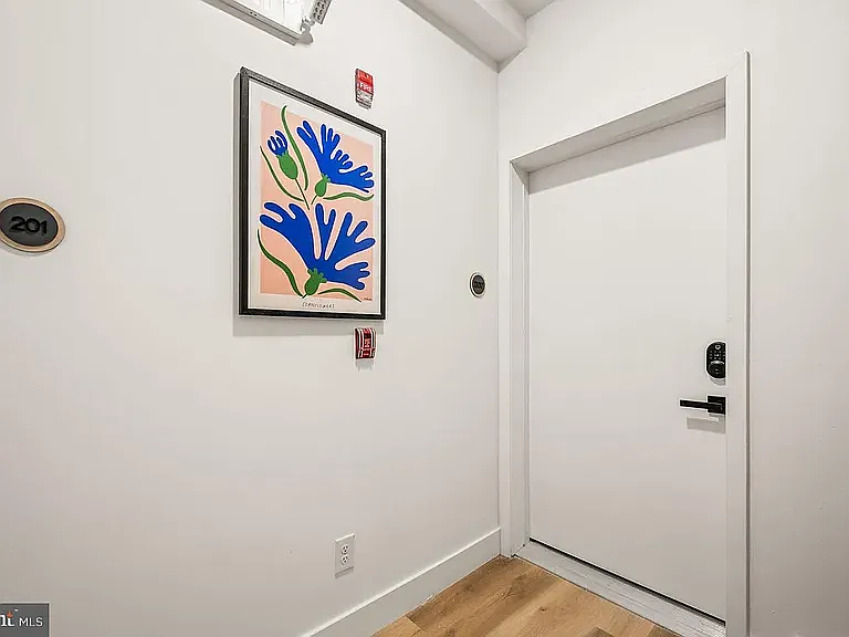 4921 Chester Ave #102 — Photo 11