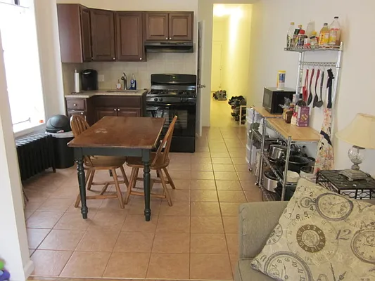 Rented by Empire One Realty | media 7
