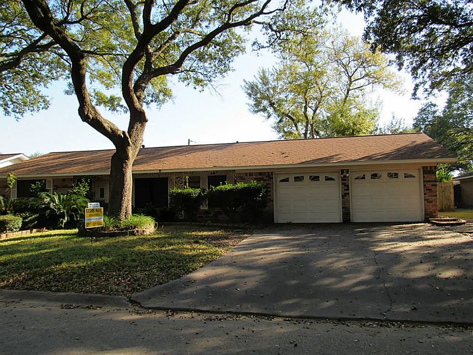 1st image of 2205 Palomar St