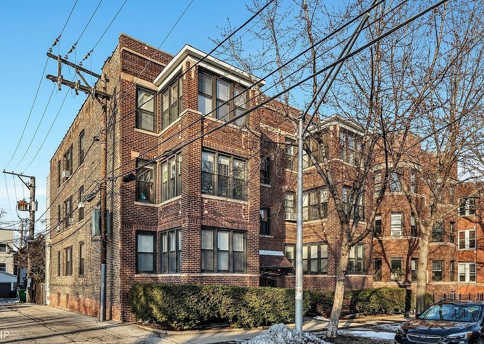 1st image of 1542 W Rosemont Ave #3W