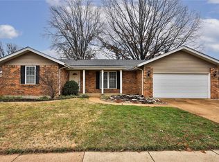 5782 Muir Castle Ln, Saint Louis, MO 63129