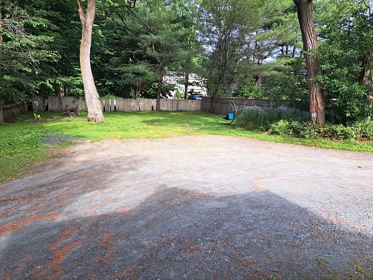 2046 Hartford Ave #5 — Photo 26