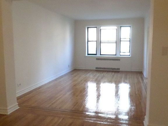 2nd image of 3546 74th St APT 325