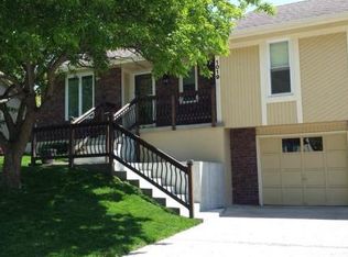 1019 Amesbury Ave, Liberty, MO 64068