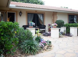 20821 Soneto Dr, Boca Raton, FL 33433