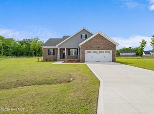 908 Freewoods Ct, Jacksonville, NC 28546