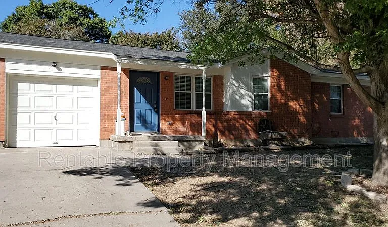 8012 Chaparral Dr — Photo 1