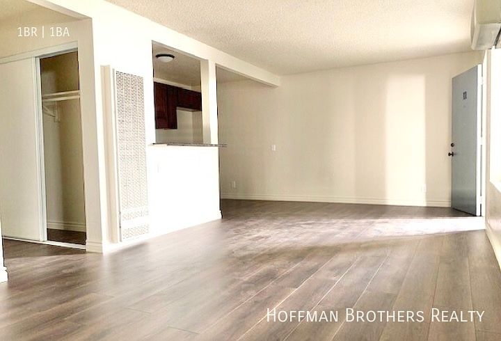 2nd image of 6729 Woodley Ave #21A