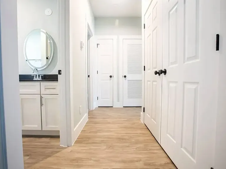 Argo Pointe Apartments — Photo 12