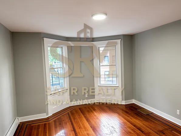 12 Alexander St APT 1, Newark, NJ 07106